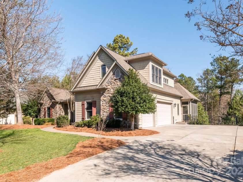 258 Ridge Reserve Drive, Lake Wylie, SC 29710.  MLS# CAR4226947, YatesRealty ID 5474. 