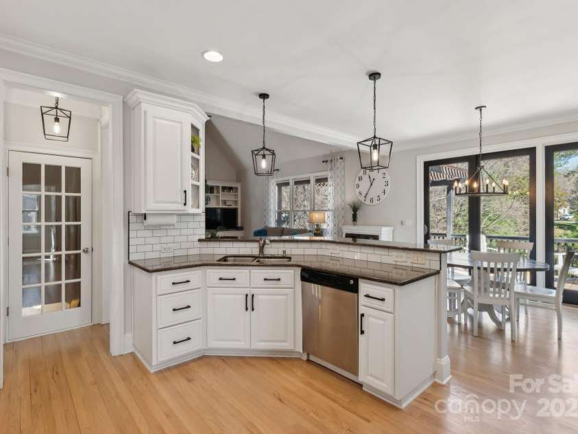 258 Ridge Reserve Drive, Lake Wylie, SC 29710.  MLS# CAR4226947, YatesRealty ID 5474. 