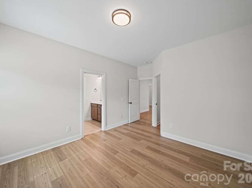 203 Heathbrook Lane, Waxhaw, NC 28173.  MLS# CAR4429780, YatesRealty ID 54740. 2nd Floor  forth bedroom