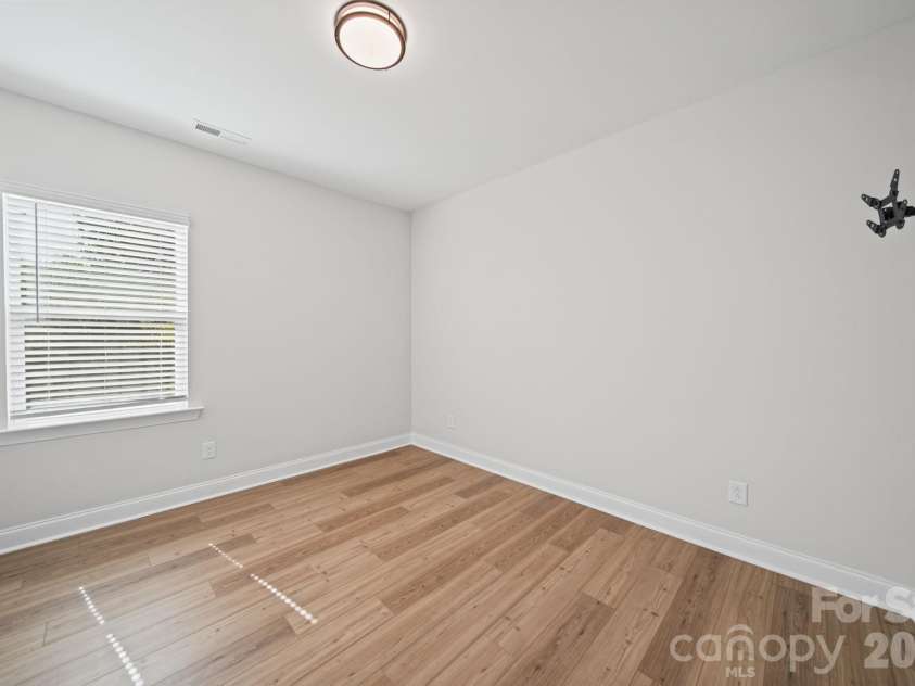 203 Heathbrook Lane, Waxhaw, NC 28173.  MLS# CAR4429780, YatesRealty ID 54740. 2nd Floor  forth bedroom