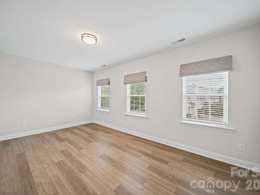 203 Heathbrook Lane, Waxhaw, NC 28173.  MLS# CAR4429780, YatesRealty ID 54740. 2nd Floor  second bedroom