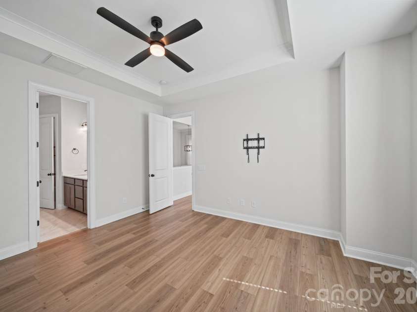 203 Heathbrook Lane, Waxhaw, NC 28173.  MLS# CAR4429780, YatesRealty ID 54740. Primary bedroom