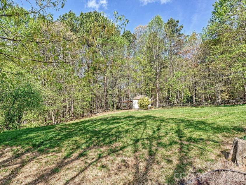 132 Gray Cliff Drive, Mooresville, NC 28117.  MLS# CAR4430883, YatesRealty ID 54741. Back Yard