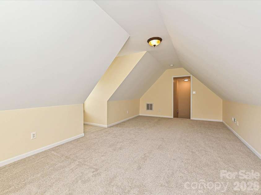 132 Gray Cliff Drive, Mooresville, NC 28117.  MLS# CAR4430883, YatesRealty ID 54741. Bonus Room