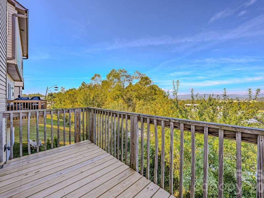 623 Cardwell Lane, Fletcher, NC 28732.  MLS# CAR4430671, YatesRealty ID 54742. Panoramic Views from back deck