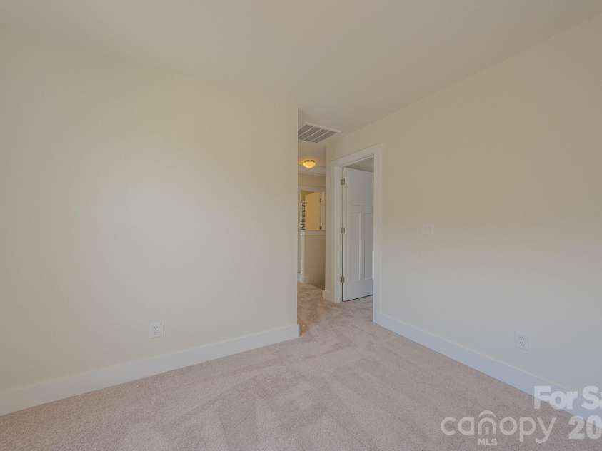 623 Cardwell Lane, Fletcher, NC 28732.  MLS# CAR4430671, YatesRealty ID 54742. Primary Bedroom