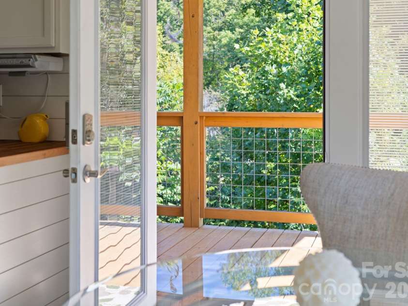 74 Ridgeline Road, Clyde, NC 28721.  MLS# CAR4429782, YatesRealty ID 54743. 