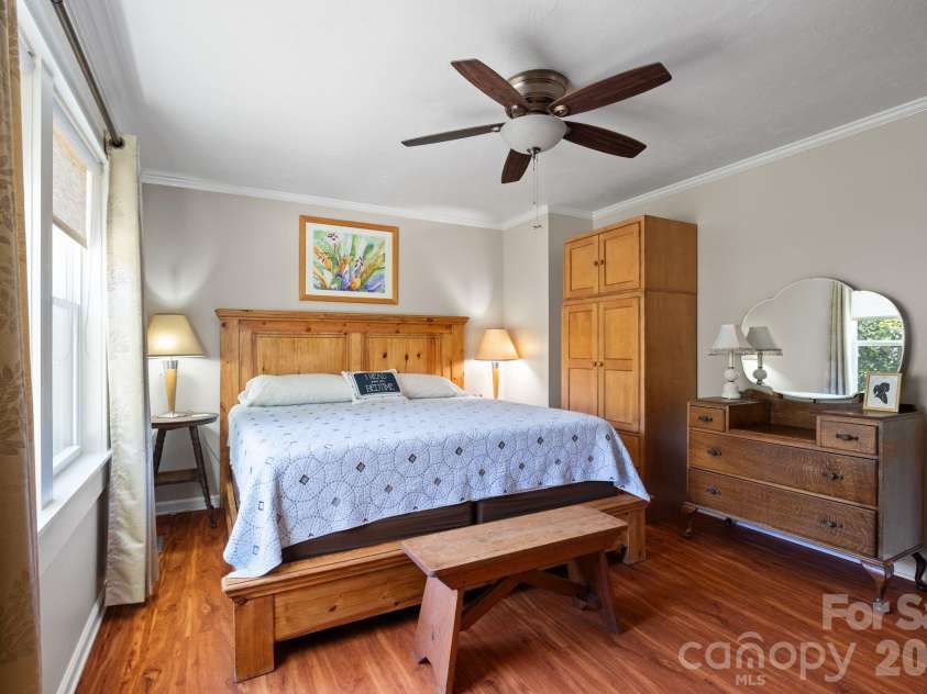 74 Ridgeline Road, Clyde, NC 28721.  MLS# CAR4429782, YatesRealty ID 54743. 