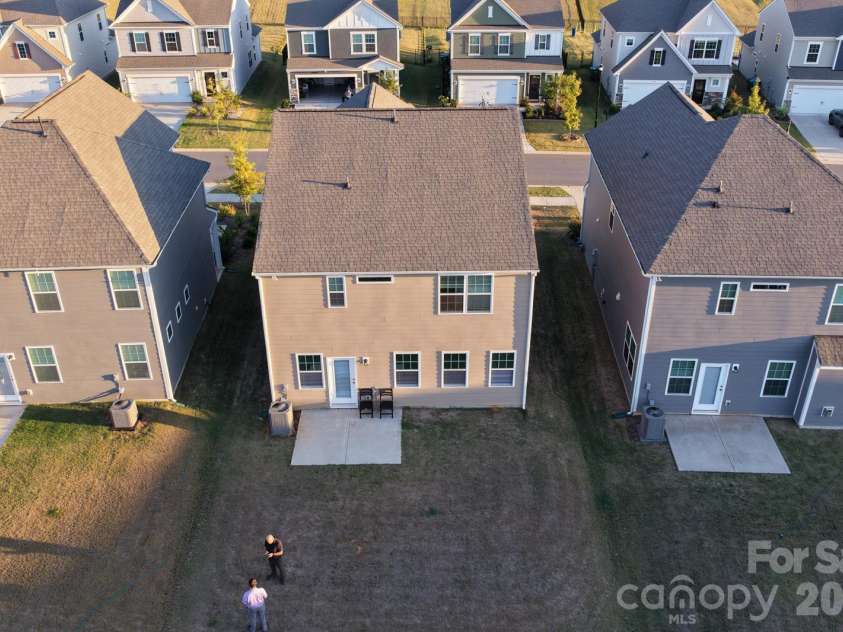 352 Runner Stone Lane, Fort Mill, SC 29715.  MLS# CAR4427650, YatesRealty ID 54746. 