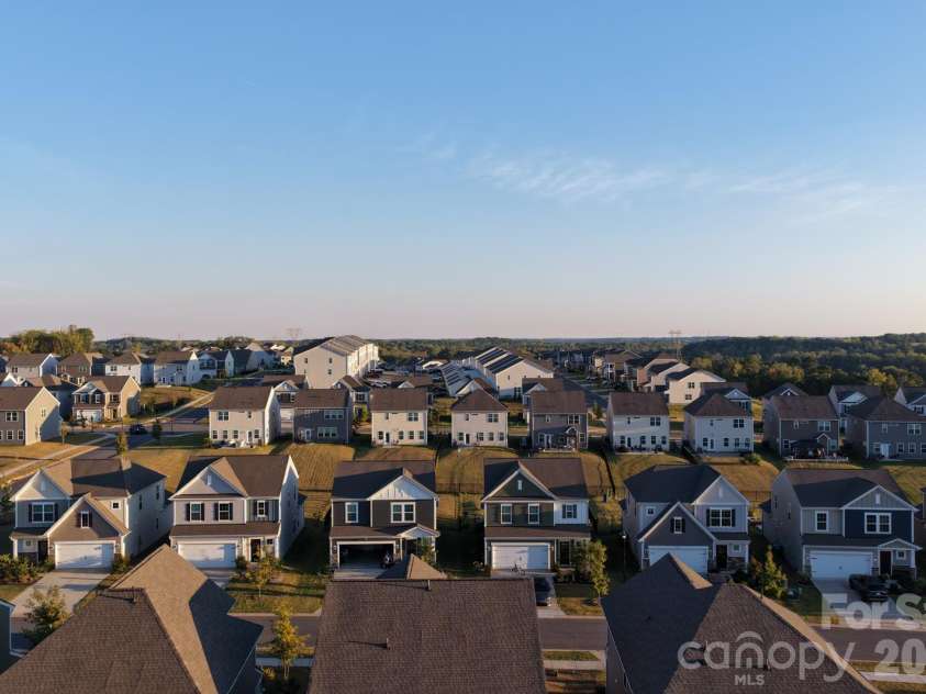 352 Runner Stone Lane, Fort Mill, SC 29715.  MLS# CAR4427650, YatesRealty ID 54746. 