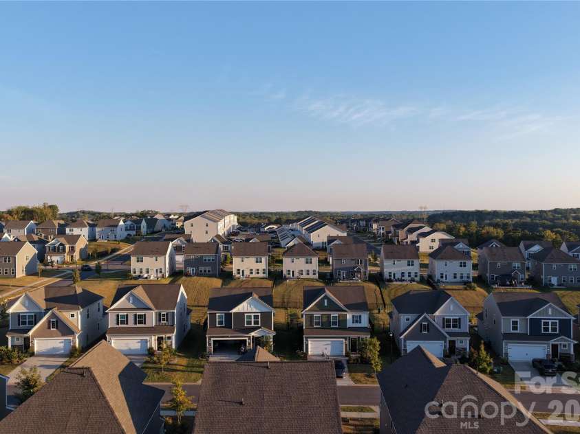 352 Runner Stone Lane, Fort Mill, SC 29715.  MLS# CAR4427650, YatesRealty ID 54746. 
