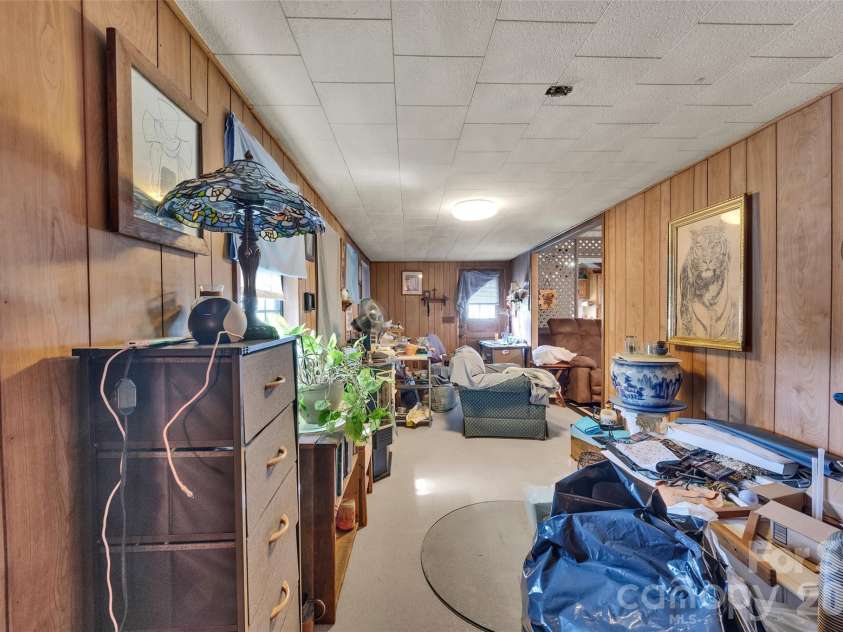 144 Skyline Drive, Canton, NC 28716.  MLS# CAR4430689, YatesRealty ID 54747. 