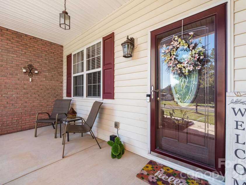 117 Vista View Place, Mooresville, NC 28117.  MLS# CAR4431255, YatesRealty ID 54751. 