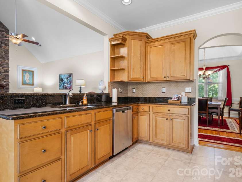 117 Vista View Place, Mooresville, NC 28117.  MLS# CAR4431255, YatesRealty ID 54751. 