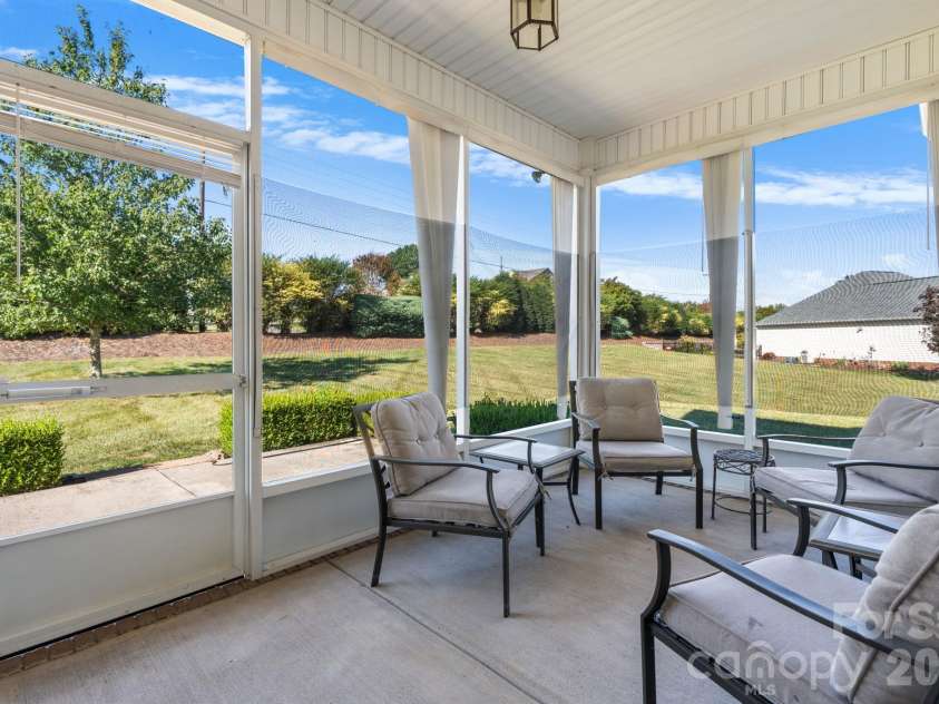 117 Vista View Place, Mooresville, NC 28117.  MLS# CAR4431255, YatesRealty ID 54751. 