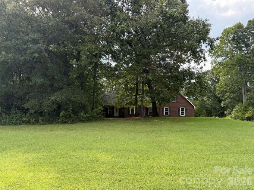 2150 Fox Creek Trail, Lincolnton, NC 28092.  MLS# CAR4424180, YatesRealty ID 54752. 