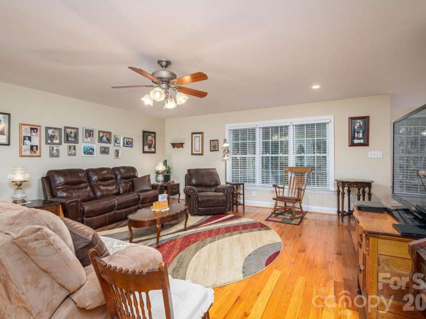 2150 Fox Creek Trail, Lincolnton, NC 28092.  MLS# CAR4424180, YatesRealty ID 54752. 