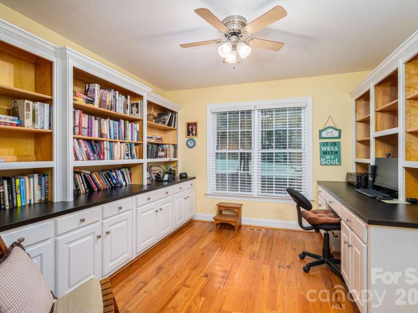 2150 Fox Creek Trail, Lincolnton, NC 28092.  MLS# CAR4424180, YatesRealty ID 54752. 