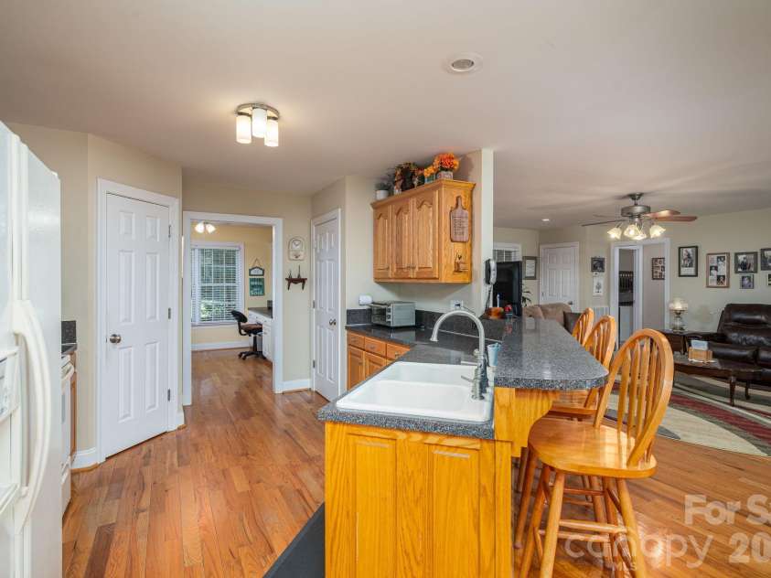2150 Fox Creek Trail, Lincolnton, NC 28092.  MLS# CAR4424180, YatesRealty ID 54752. 