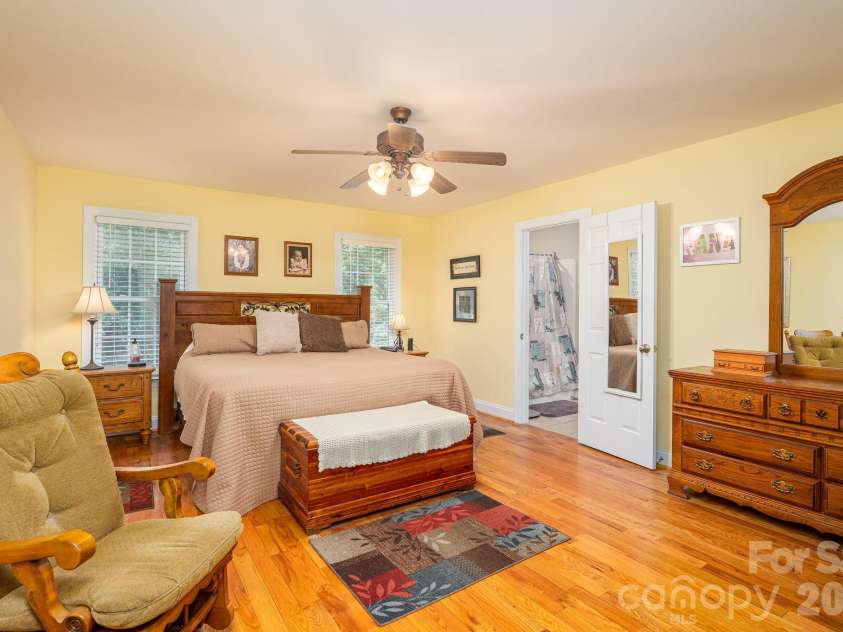 2150 Fox Creek Trail, Lincolnton, NC 28092.  MLS# CAR4424180, YatesRealty ID 54752. 