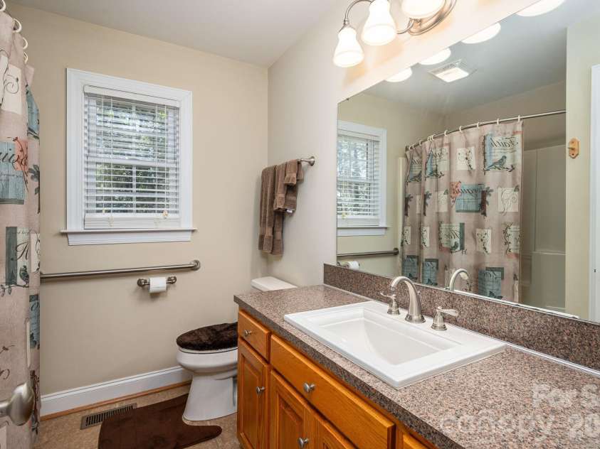 2150 Fox Creek Trail, Lincolnton, NC 28092.  MLS# CAR4424180, YatesRealty ID 54752. 