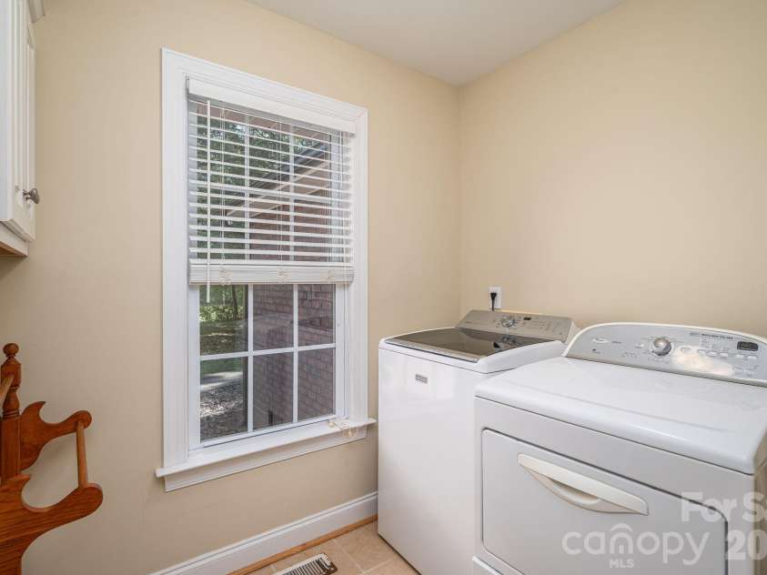 2150 Fox Creek Trail, Lincolnton, NC 28092.  MLS# CAR4424180, YatesRealty ID 54752. 