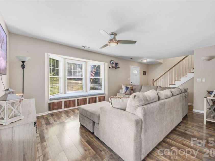 7519 Katherine Drive, Denver, NC 28037.  MLS# CAR4428529, YatesRealty ID 54753. 