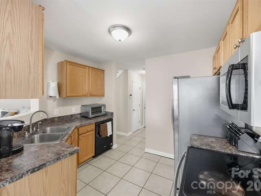 7519 Katherine Drive, Denver, NC 28037.  MLS# CAR4428529, YatesRealty ID 54753. 