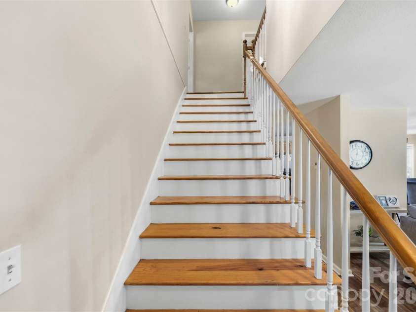 7519 Katherine Drive, Denver, NC 28037.  MLS# CAR4428529, YatesRealty ID 54753. 