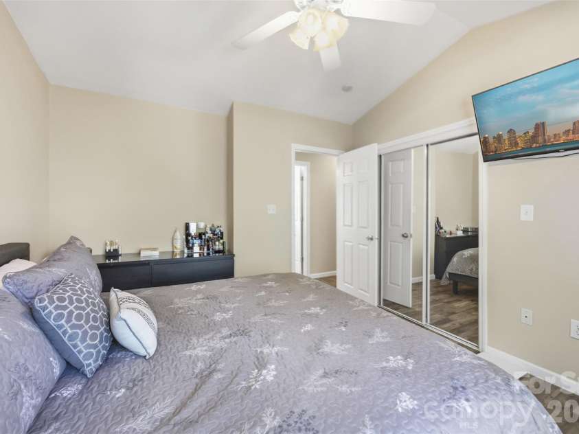 7519 Katherine Drive, Denver, NC 28037.  MLS# CAR4428529, YatesRealty ID 54753. 