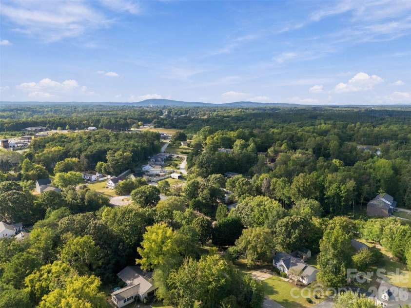 7519 Katherine Drive, Denver, NC 28037.  MLS# CAR4428529, YatesRealty ID 54753. 