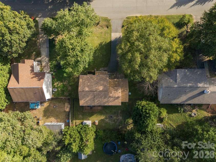 7519 Katherine Drive, Denver, NC 28037.  MLS# CAR4428529, YatesRealty ID 54753. 