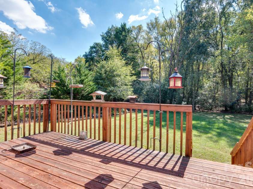 2010 Pine Top Drive, Gastonia, NC 28054.  MLS# CAR4427681, YatesRealty ID 54755. 