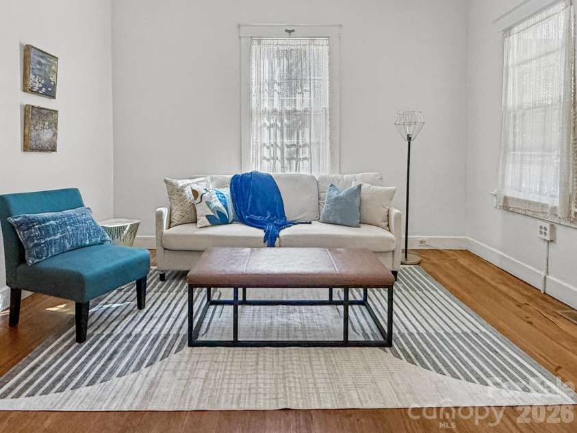 18 Wood Avenue, Asheville, NC 28803.  MLS# CAR4423154, YatesRealty ID 54757. 