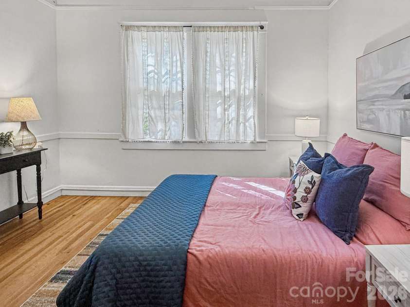 18 Wood Avenue, Asheville, NC 28803.  MLS# CAR4423154, YatesRealty ID 54757. 