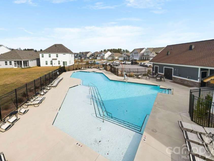 265 Fox Cove Road, Hendersonville, NC 28792.  MLS# CAR4356142, YatesRealty ID 5476. Pool