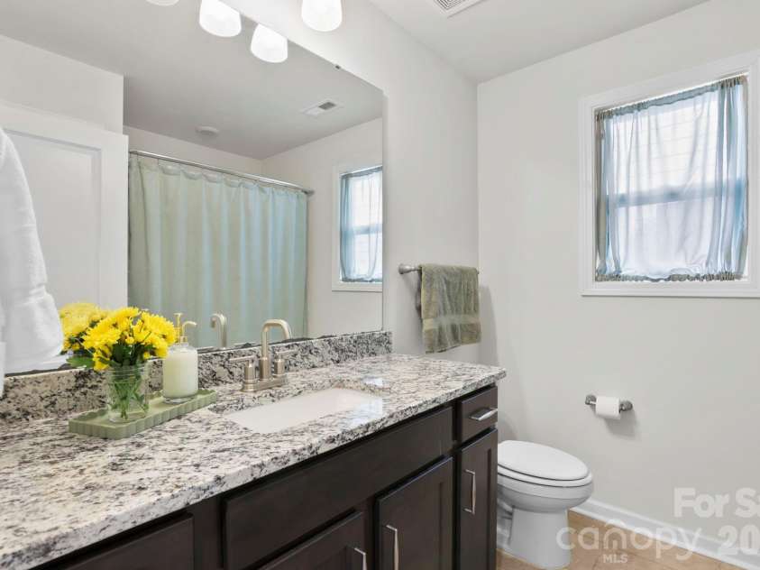 265 Fox Cove Road, Hendersonville, NC 28792.  MLS# CAR4356142, YatesRealty ID 5476. Shared bathroom 