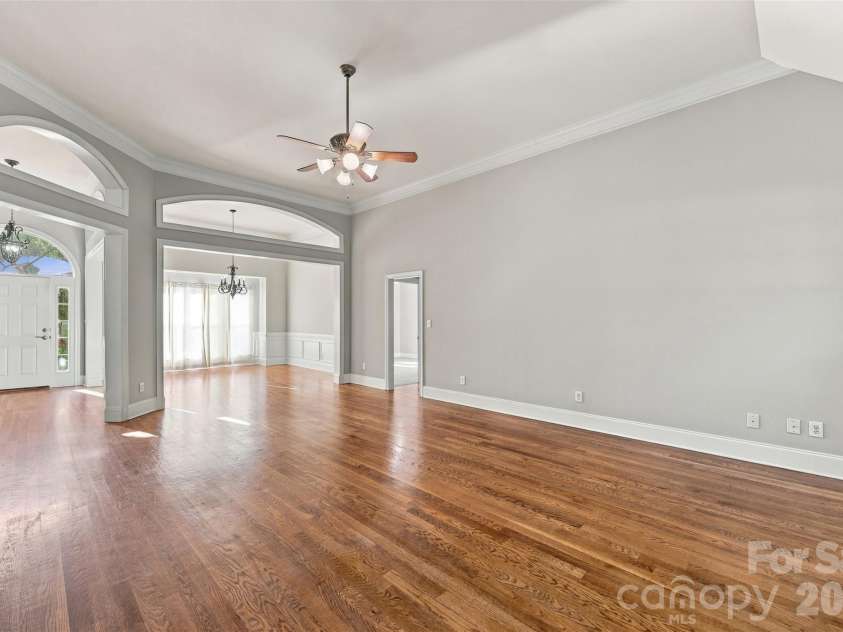 172 Honeysuckle Creek Loop, Mooresville, NC 28117.  MLS# CAR4430805, YatesRealty ID 54761. 