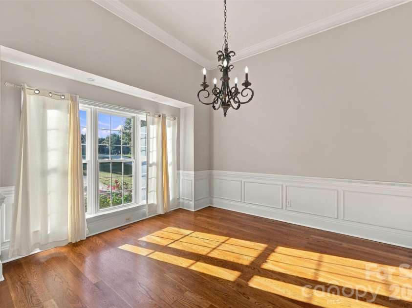 172 Honeysuckle Creek Loop, Mooresville, NC 28117.  MLS# CAR4430805, YatesRealty ID 54761. 