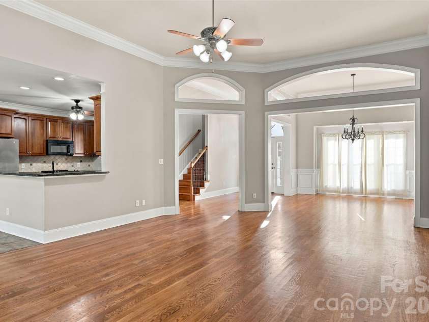 172 Honeysuckle Creek Loop, Mooresville, NC 28117.  MLS# CAR4430805, YatesRealty ID 54761. 