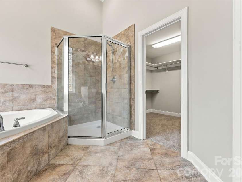 172 Honeysuckle Creek Loop, Mooresville, NC 28117.  MLS# CAR4430805, YatesRealty ID 54761. 