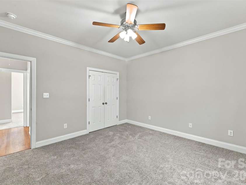172 Honeysuckle Creek Loop, Mooresville, NC 28117.  MLS# CAR4430805, YatesRealty ID 54761. 