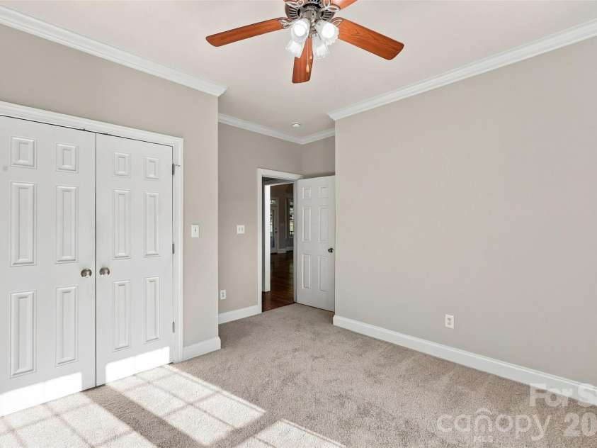 172 Honeysuckle Creek Loop, Mooresville, NC 28117.  MLS# CAR4430805, YatesRealty ID 54761. 
