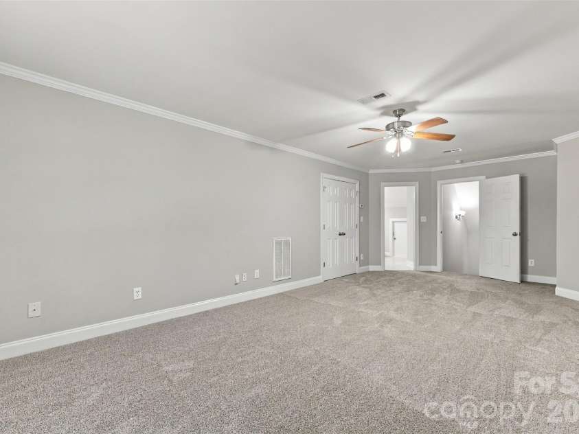 172 Honeysuckle Creek Loop, Mooresville, NC 28117.  MLS# CAR4430805, YatesRealty ID 54761. 