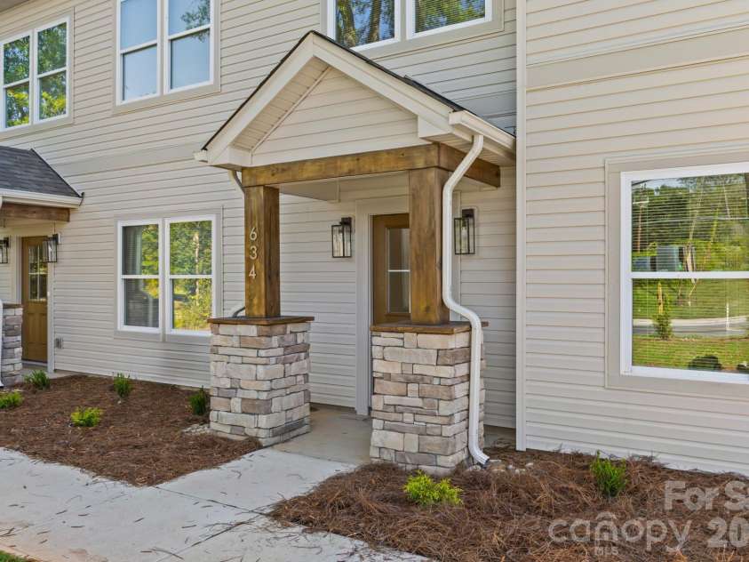 634 Modena Street, Gastonia, NC 28054.  MLS# CAR4431220, YatesRealty ID 54767. 
