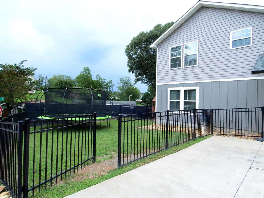 130 Bostic Street, Marion, NC 28752.  MLS# CAR4409227, YatesRealty ID 54768. 