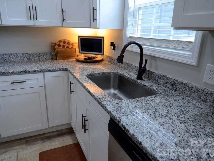 130 Bostic Street, Marion, NC 28752.  MLS# CAR4409227, YatesRealty ID 54768. 
