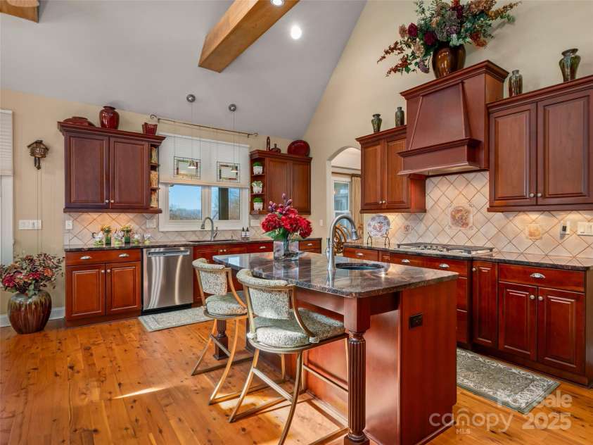 149 Thrashing Rock Drive, Hendersonville, NC 28739.  MLS# CAR4217107, YatesRealty ID 5477. 
