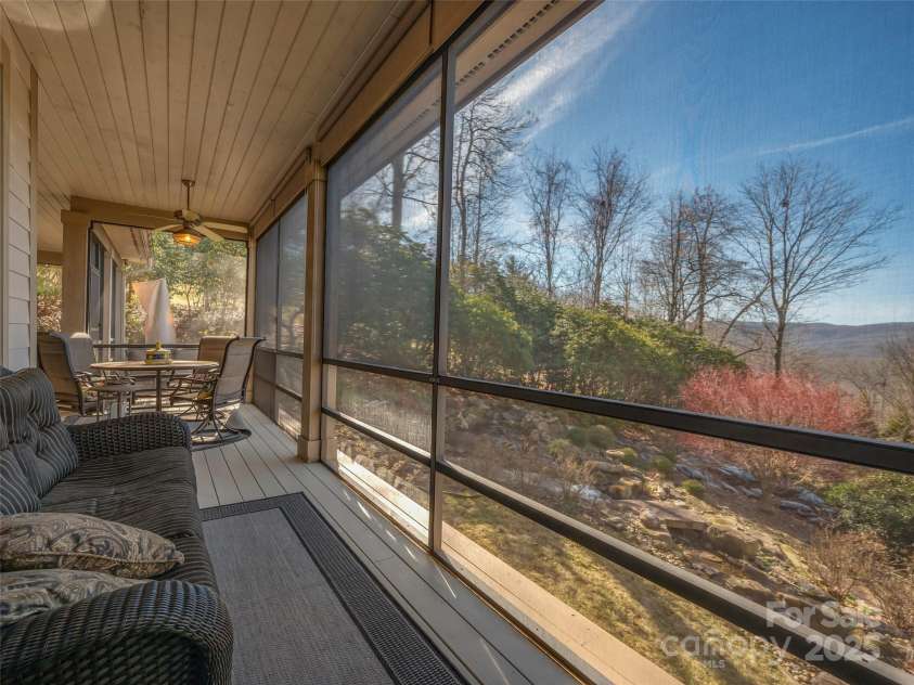 149 Thrashing Rock Drive, Hendersonville, NC 28739.  MLS# CAR4217107, YatesRealty ID 5477. 