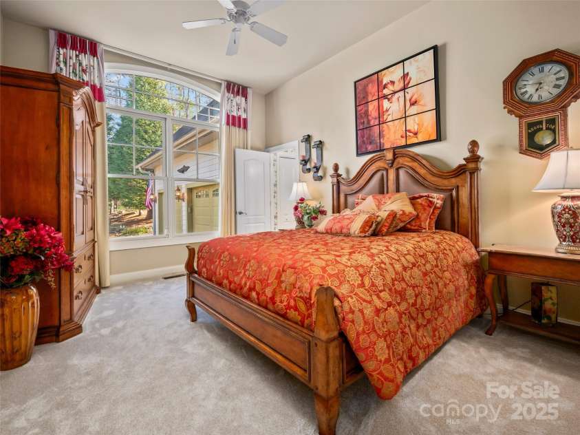149 Thrashing Rock Drive, Hendersonville, NC 28739.  MLS# CAR4217107, YatesRealty ID 5477. 